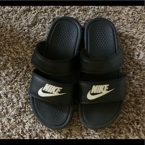 Nike Benassi Duo slide sandals